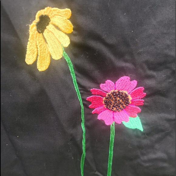 Quacker Factory FLOWER POWER!! - Picture 3 of 4